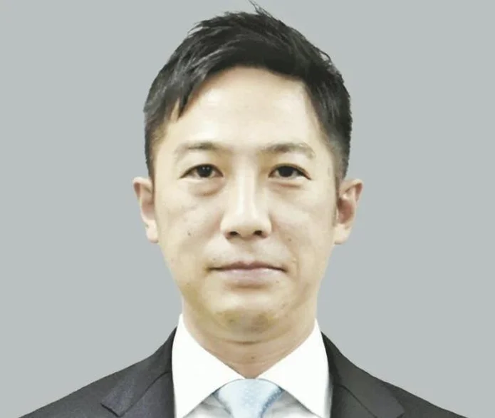 秋田県知事選　元県議の鈴木健太氏　初当選確実　元副知事ら抑える